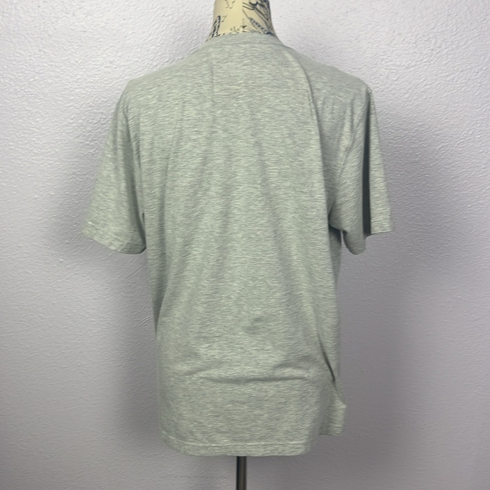 Basic Tee - Picture 3 of 4